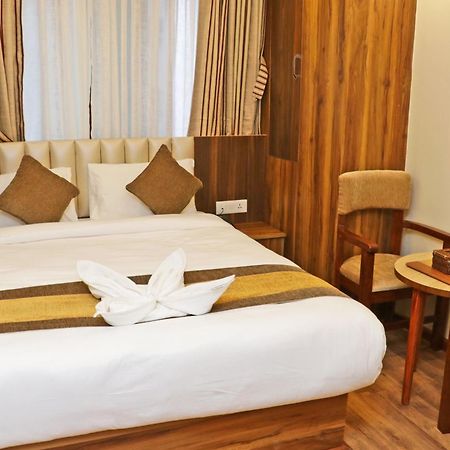 Hotel Airport Gurkha Kathmandu Bagian luar foto