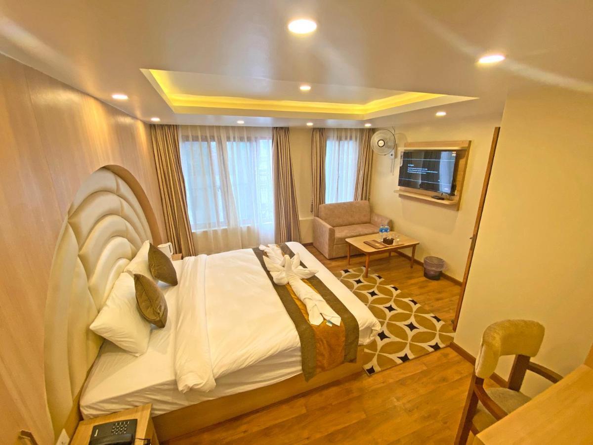 Hotel Airport Gurkha Kathmandu Bagian luar foto