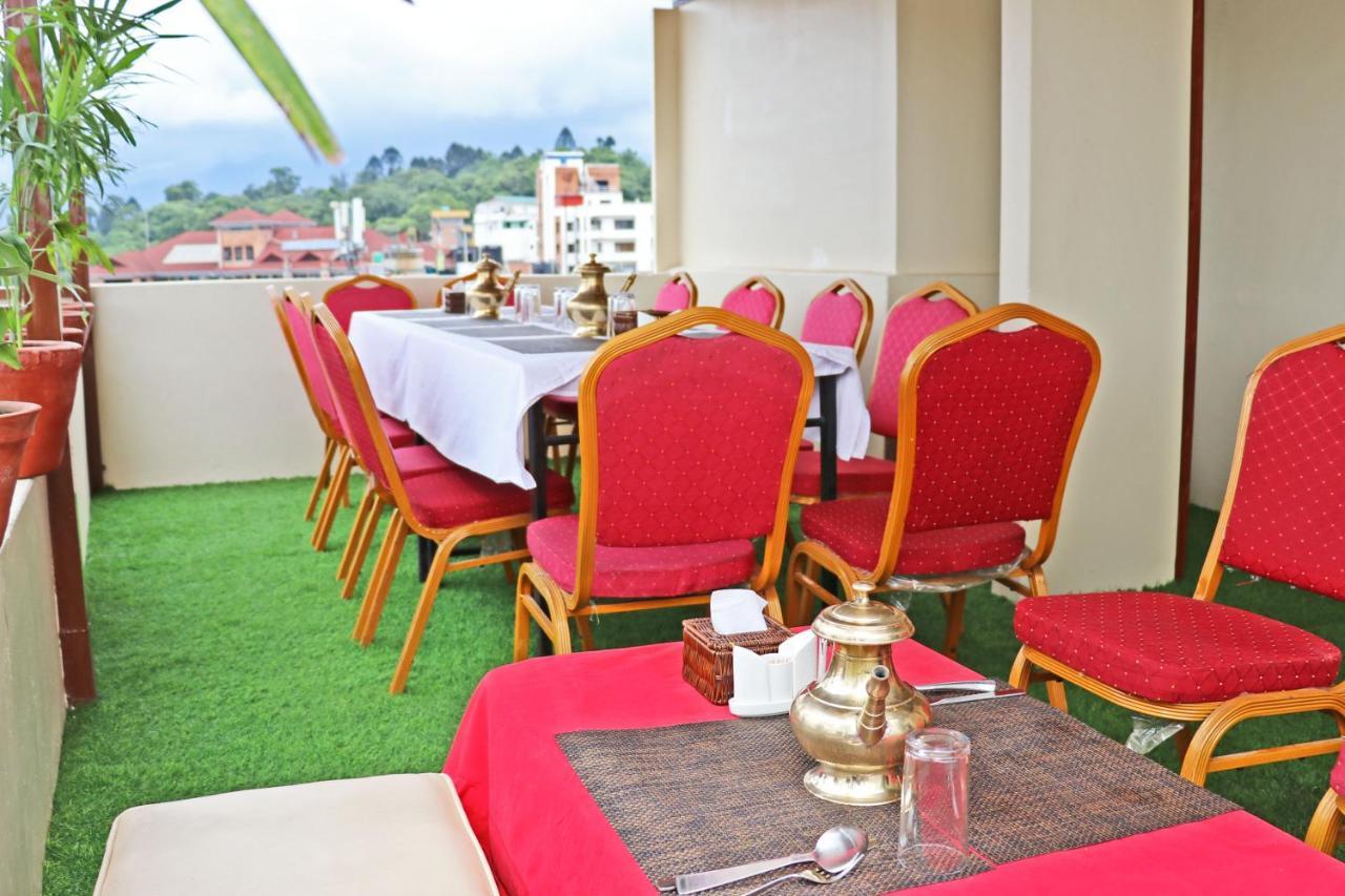 Hotel Airport Gurkha Kathmandu Bagian luar foto