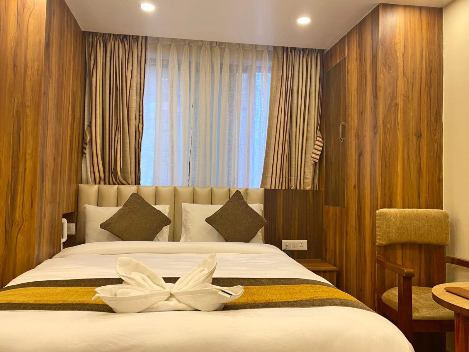 Hotel Airport Gurkha Kathmandu Bagian luar foto