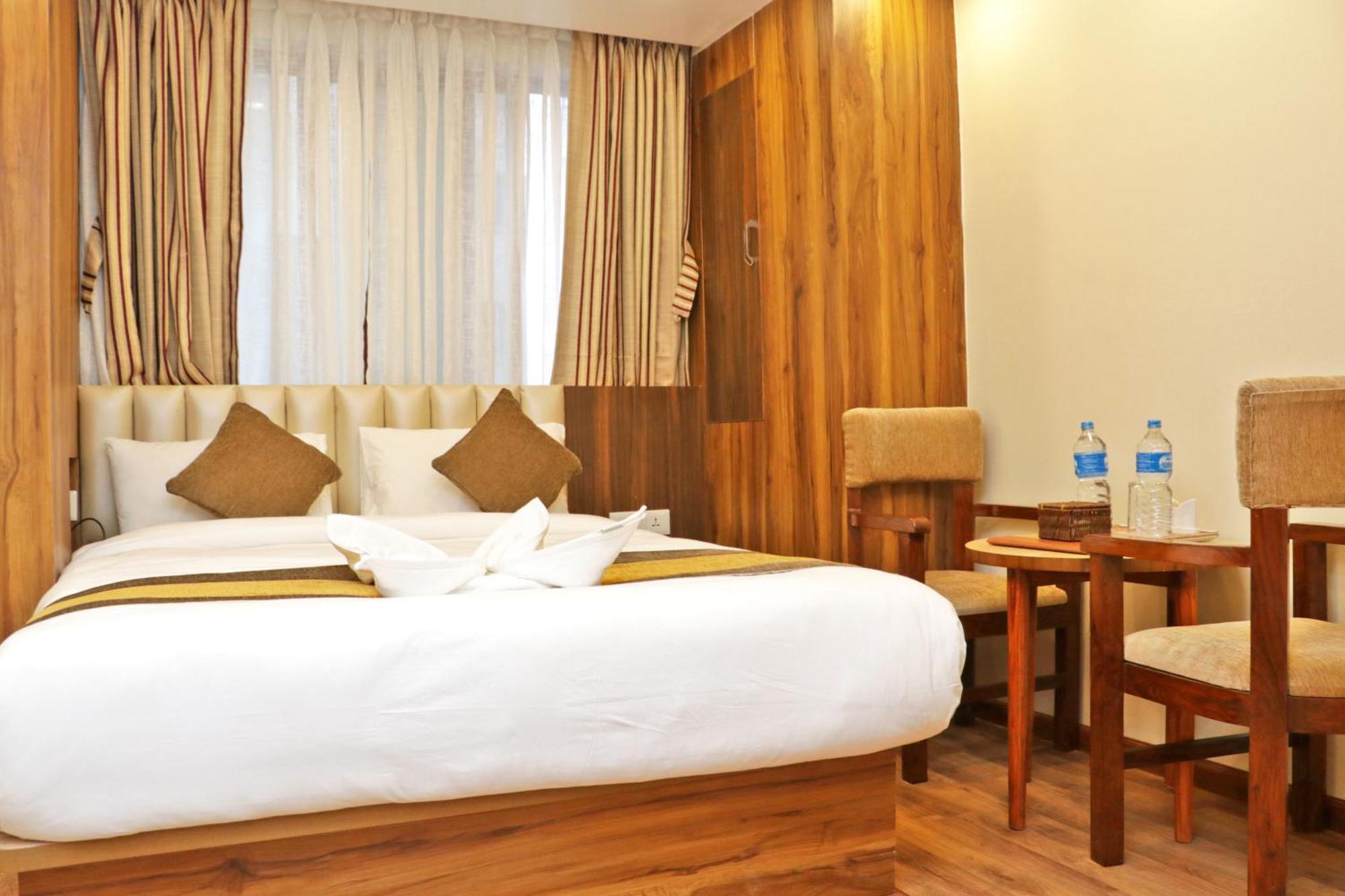 Hotel Airport Gurkha Kathmandu Bagian luar foto
