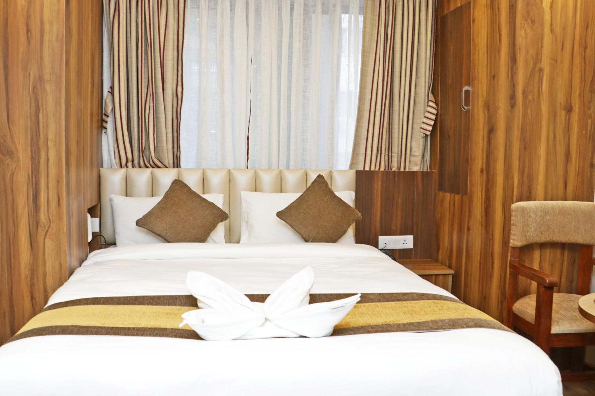Hotel Airport Gurkha Kathmandu Bagian luar foto